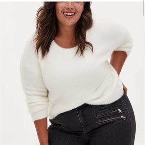 Torrid Ivory/Cream Fuzzy Pullover Sweater 1-3X